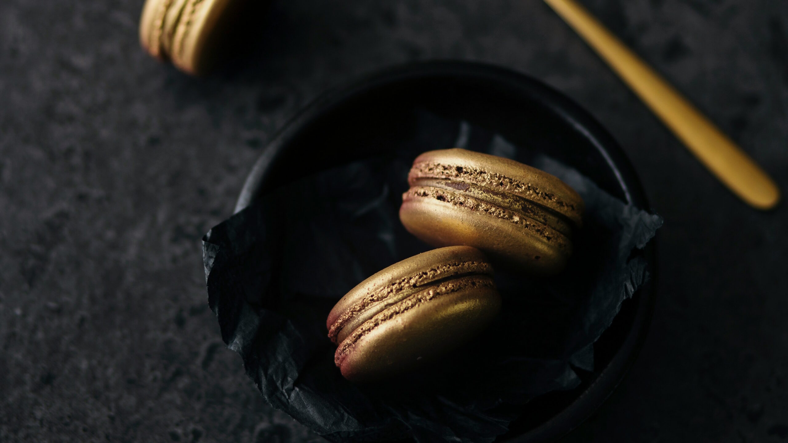 edible-gold-dust-featured-image